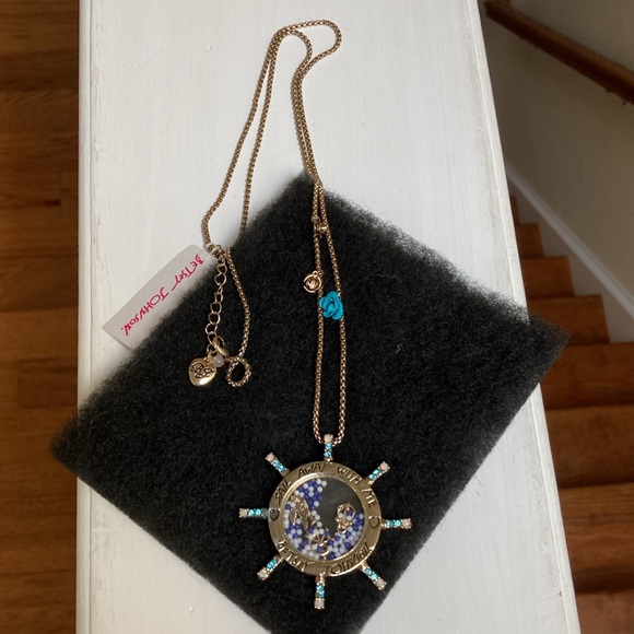 Betsey Johnson, Sail Away With Me, Ship Wheel Pendant - Picture 3 of 14